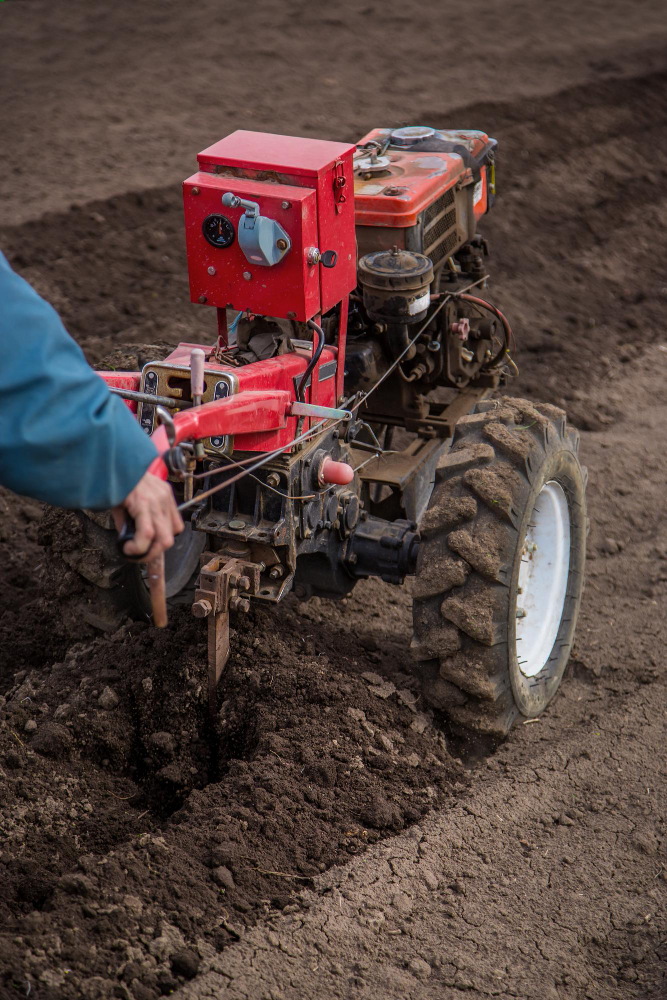 AGRICULTURAL MACHINES